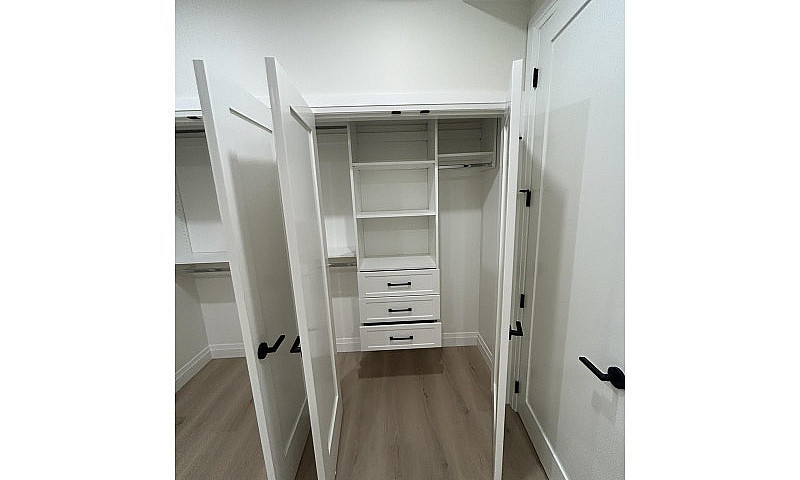 Basement Suite 13799...