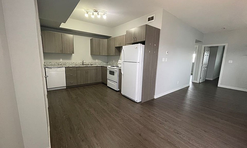 5913 54 Avenue -  59...