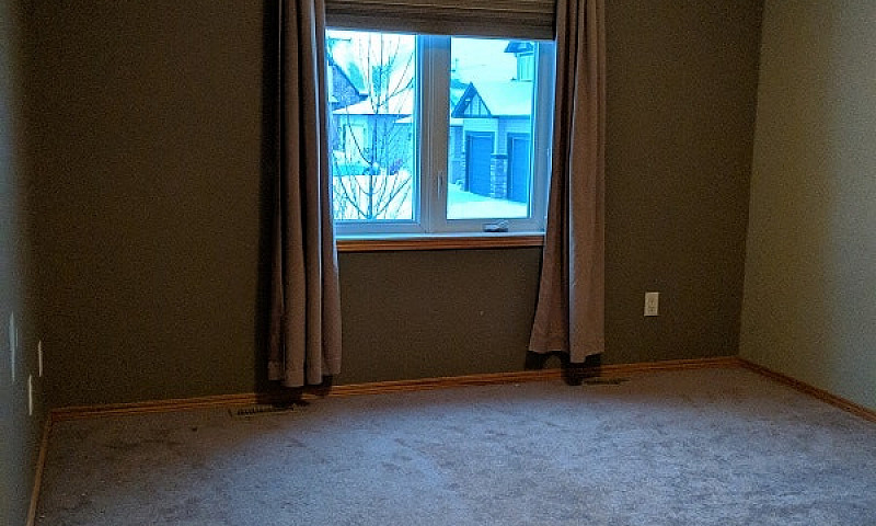 Great 3 Bedroom Unit...