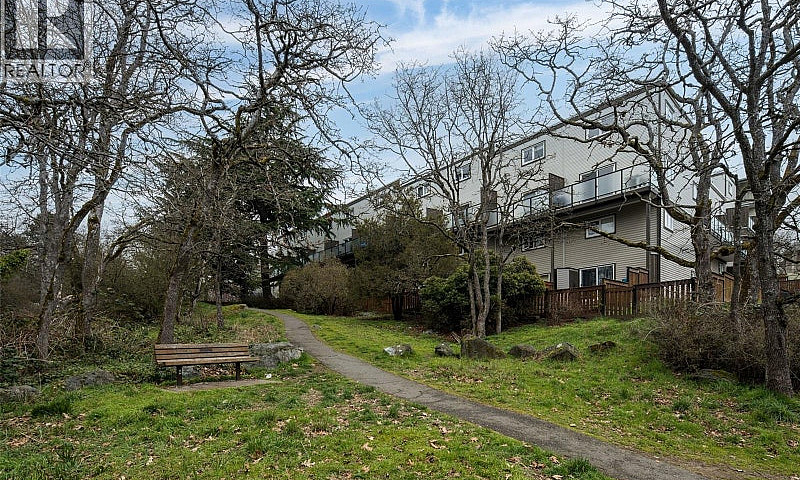 207 991 Cloverdale A...