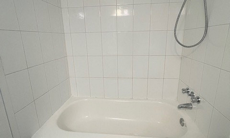 Top Floor 2 Bedroom ...