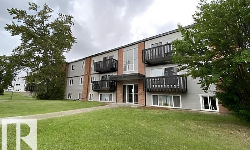 107 Village Ac Nw Ed...