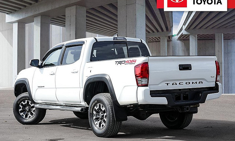 2017 Toyota Tacoma T...