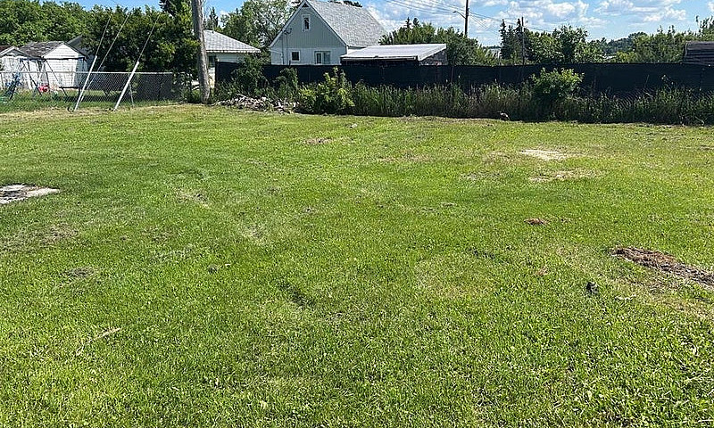 214 6Th Avenue Nw Mi...