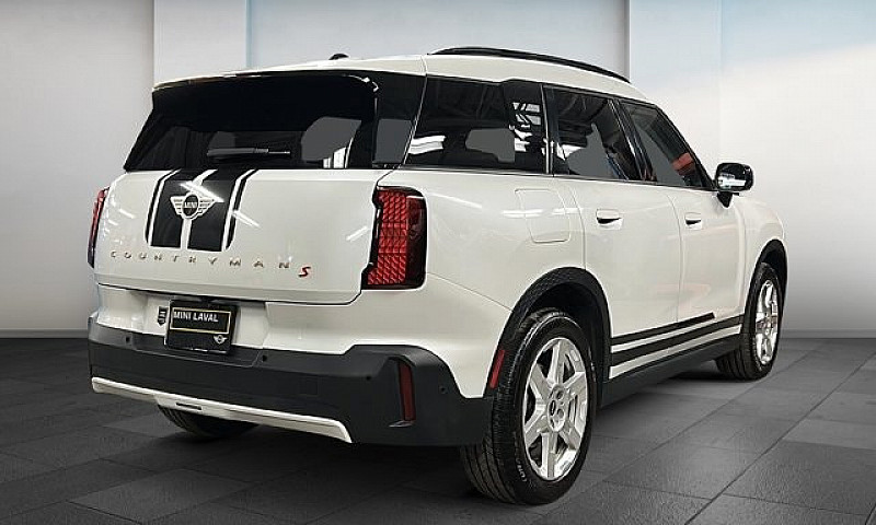 2025 Mini Countryman...