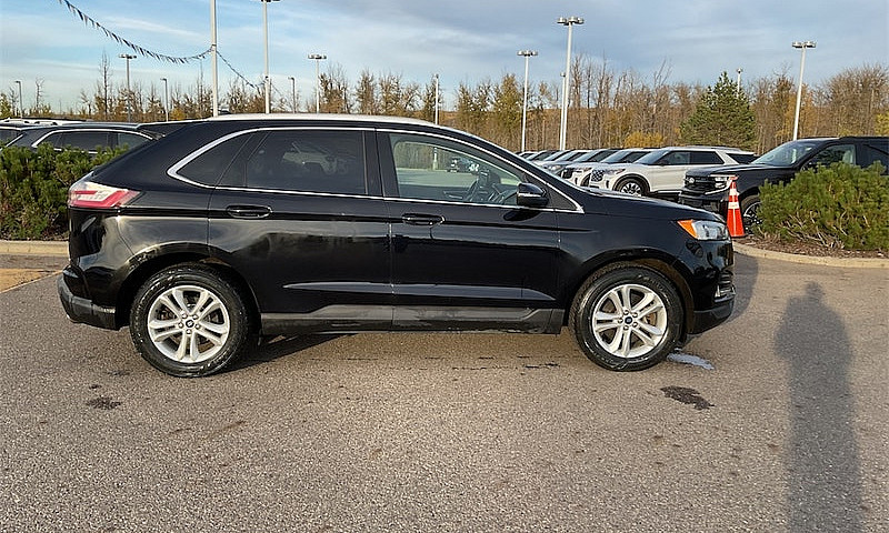 2019 Ford Edge Sel A...