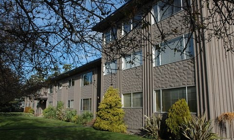Great 2 Bedroom In S...