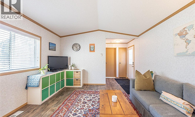 447 Orca Cres Ucluel...