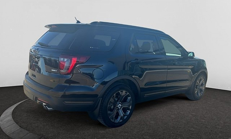 2018 Ford Explorer S...