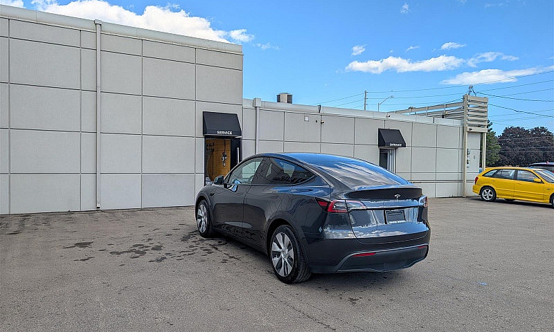 2024 Tesla Model Y L...