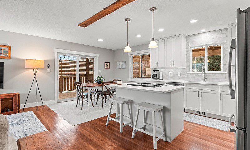 10809 Sherman Drive ...