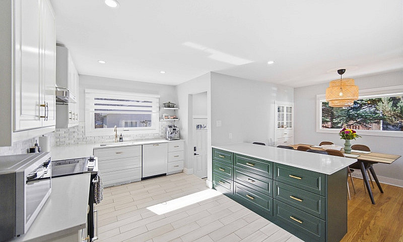 New To Market: River...