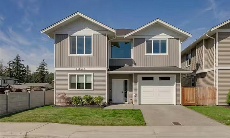 4-Bedroom, 3-Bathroo...