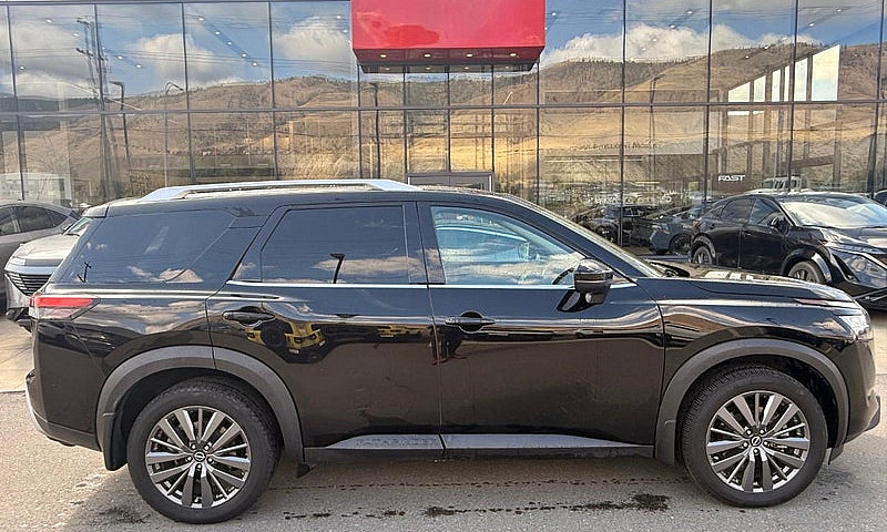2023 Nissan Pathfind...