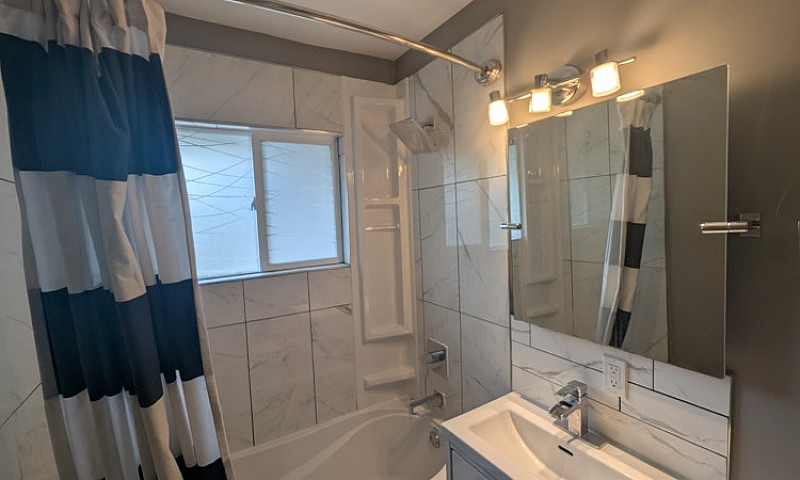 Fully Renovated. Mai...