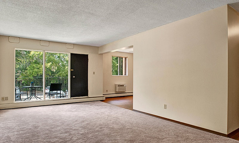 1 Bedroom Eagle At C...