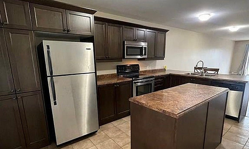 2 Bedroom Condo For ...