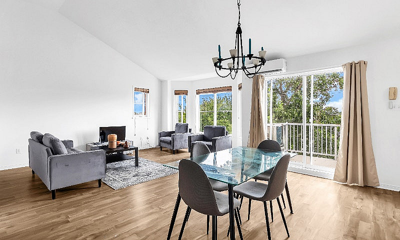 Condo À Vendre À St-...