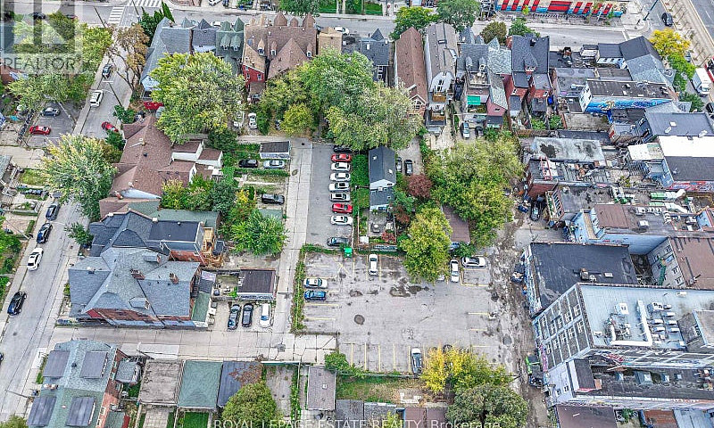 114 Baldwin Street T...