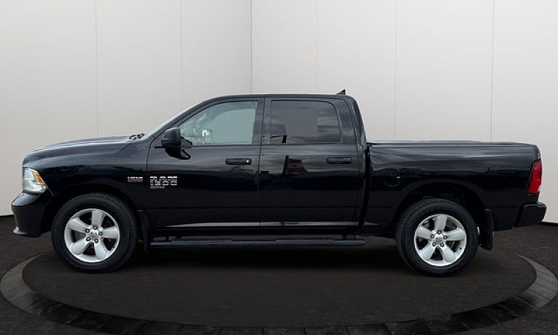 2023 Ram 1500 Classi...