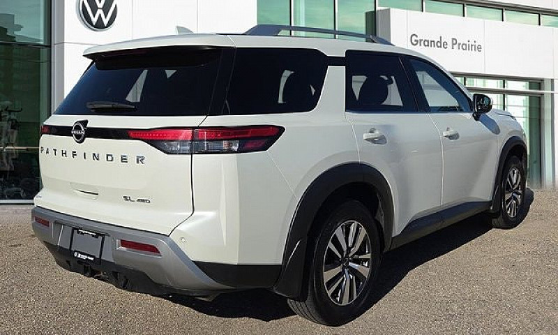 2023 Nissan Pathfind...