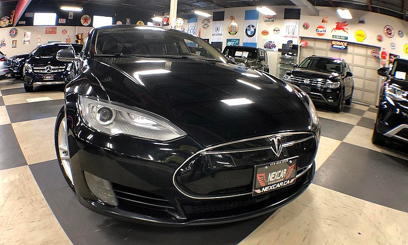 2016 Tesla Model S A...