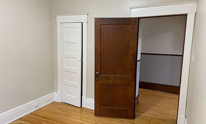 149 Langside - Large...