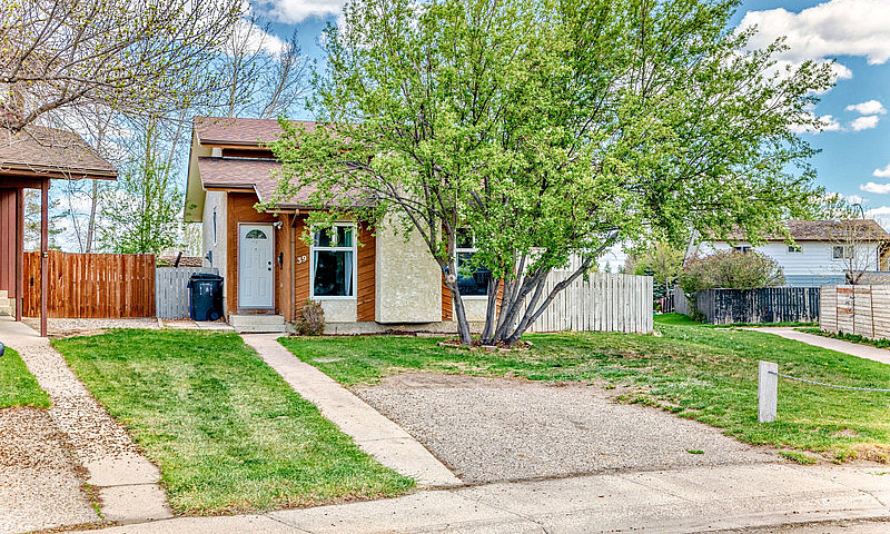 For Sale 39 Princeto...