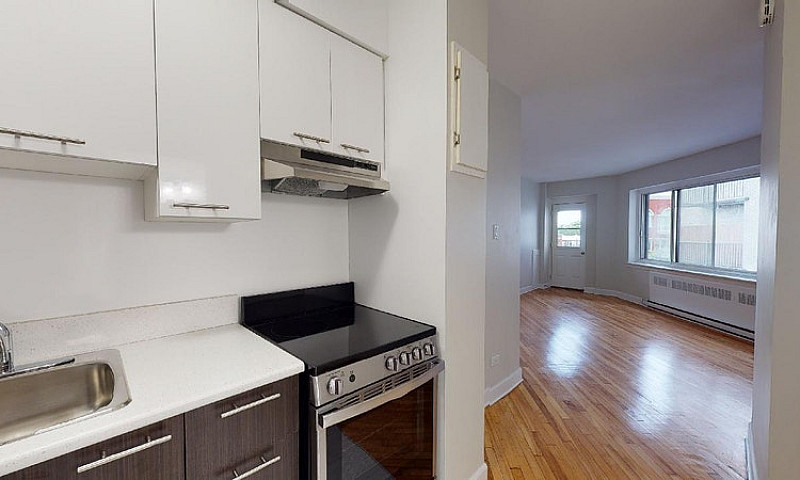 4875 Dufferin: Apart...