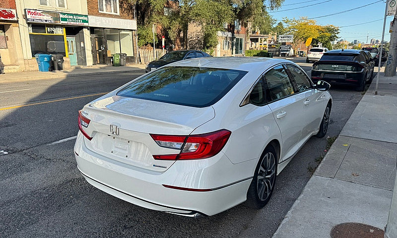 2018 Honda Accord !!...