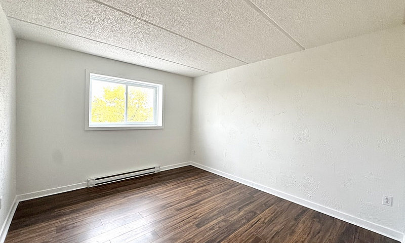 3½ A Longueuil,Spaci...