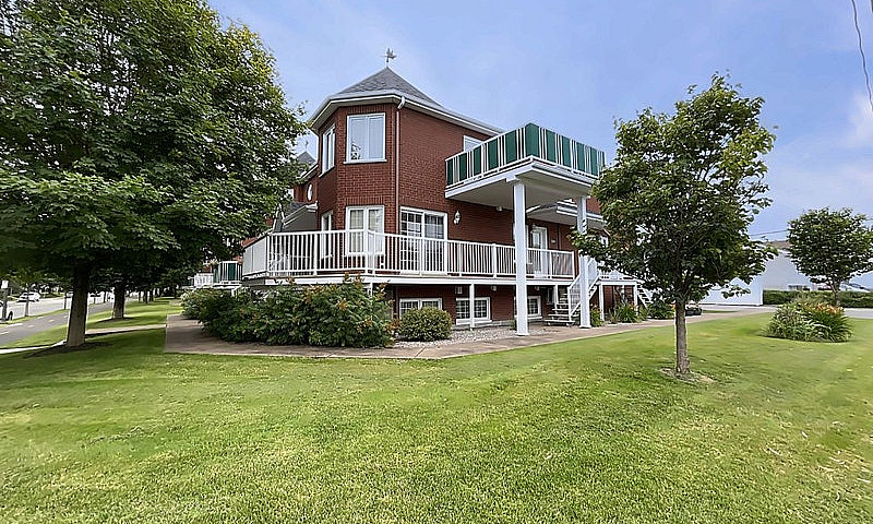 211 700$ - Condo À V...