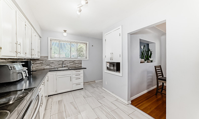 Bungalow With Rental...
