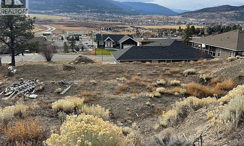 2742 Eagle Crescent ...