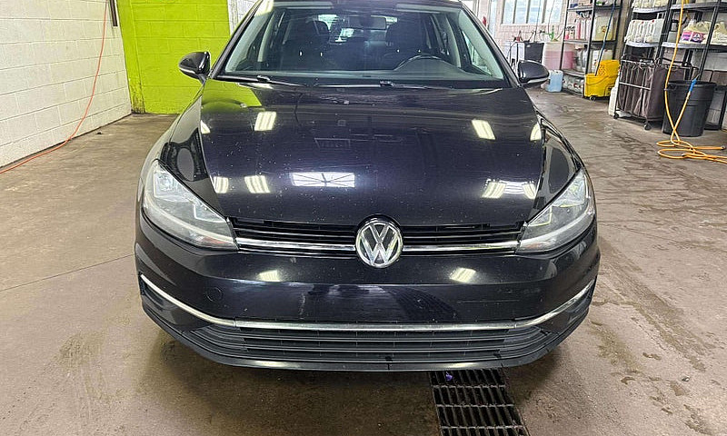 2019 Volkswagen Golf...