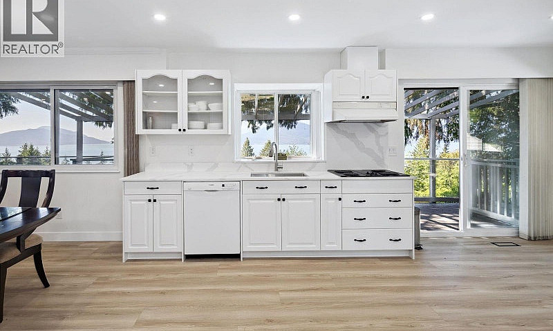 330 Bayview Road Lio...
