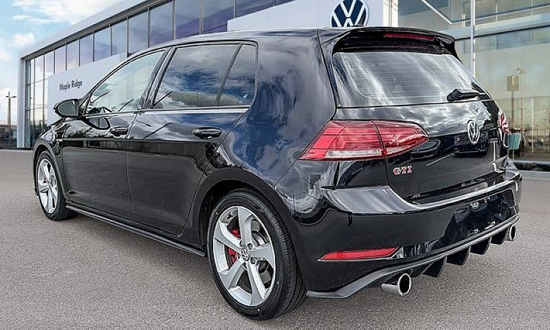 2020 Volkswagen Golf...