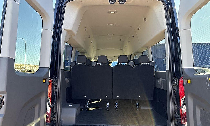 2027 Ford Transit Pa...