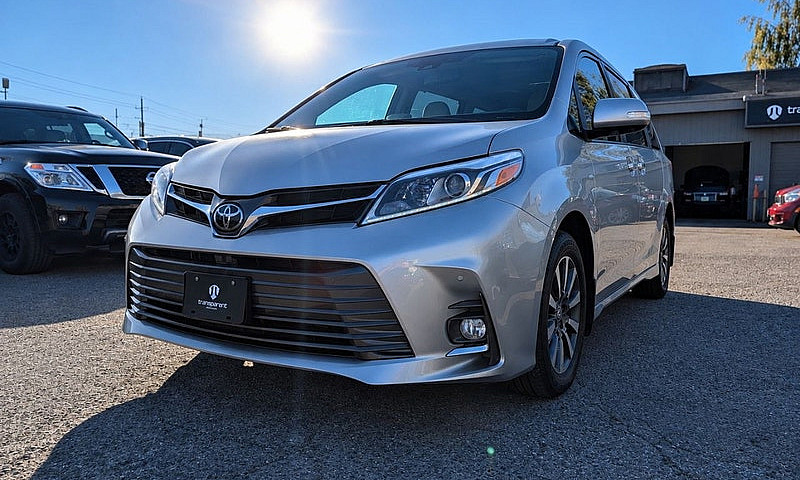 2020 Toyota Sienna X...