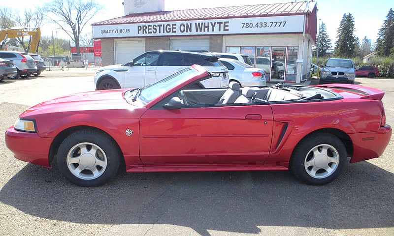 1999 Ford Mustang 35...