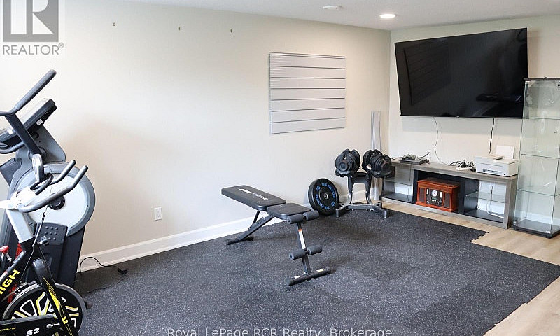 221130 Grey Road 9 W...