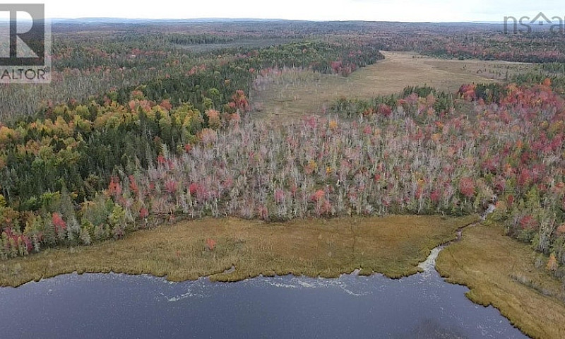 Lot Walton Woods Roa...