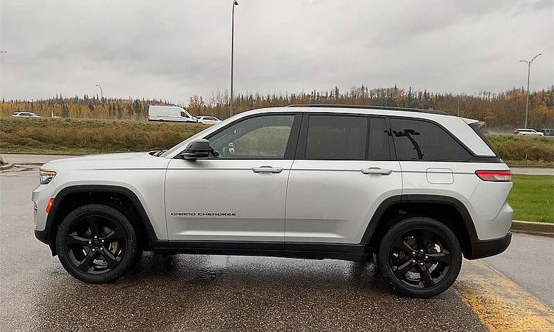 2022 Jeep Grand Cher...