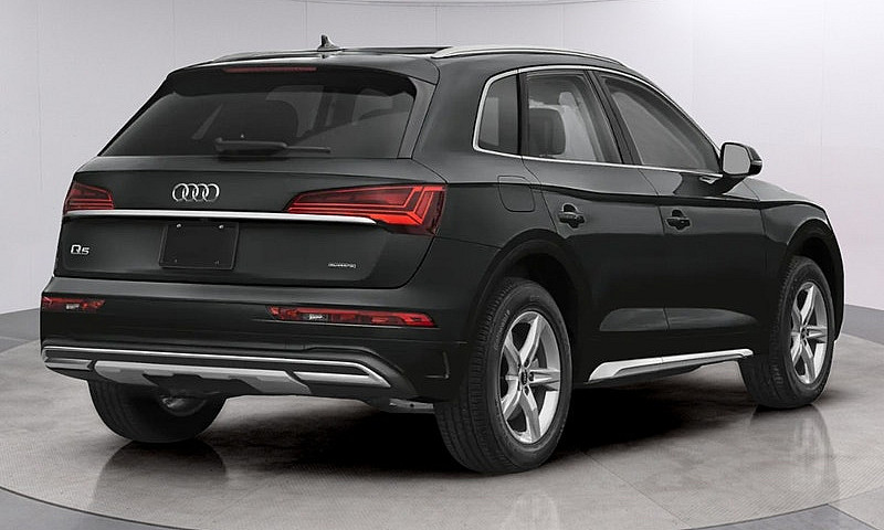 2024 Audi Q5 Komfort...