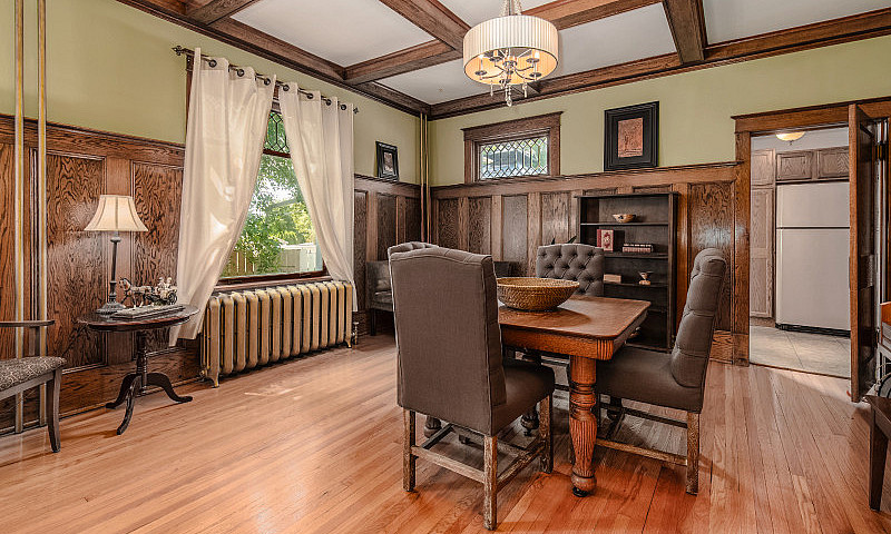 1116 Clifton Ave...