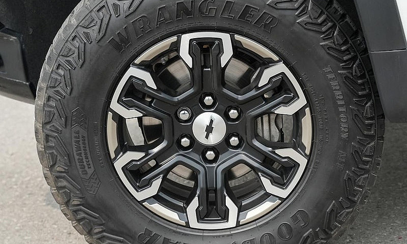 2023 Chevrolet Silve...