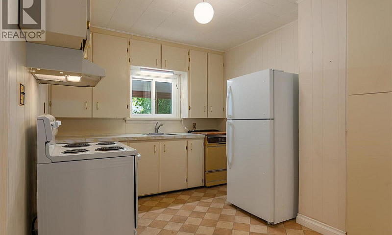 2233 Fifth Avenue Tr...