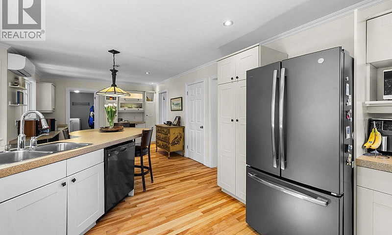254 Colin Avenue Sum...