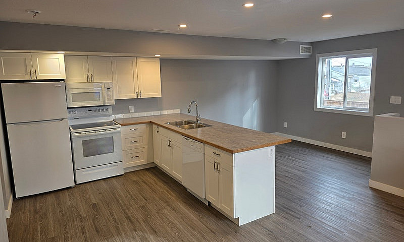 Beautiful Modern 3 B...