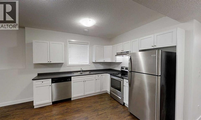 B, 9717 112 Avenue C...